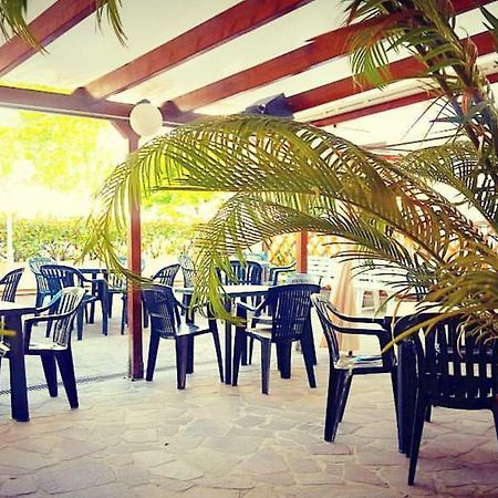 רימיני Hotel Moroni מראה חיצוני תמונה